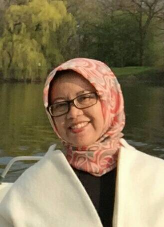 Dr.Erna Ermawati Chotim, M.Si